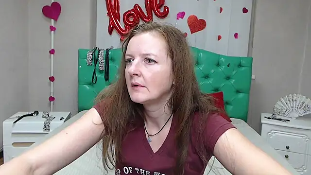 Živý XXX chat MeganPirs