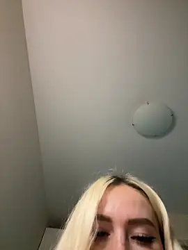xDinnax Chat XXX live