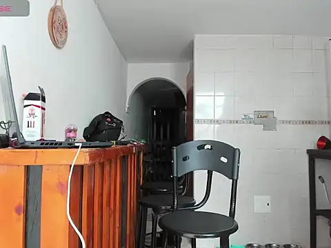 catthi_mont Chat XXX in diretta