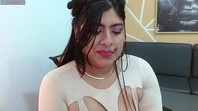 צ'אט XXX בשידור חי של Natasha_blaire