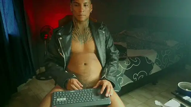 Leonnardo_Jaramillo Chat XXX in diretta