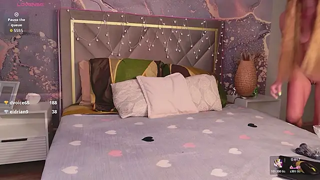 Viky_Poll Chat XXX in diretta