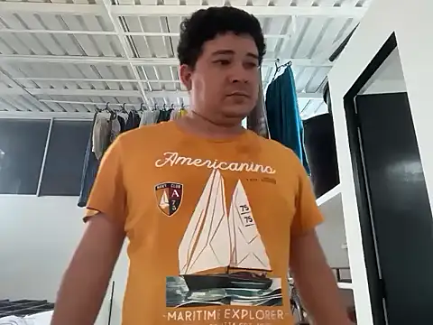 XXX chat uživo modela marcsex2019