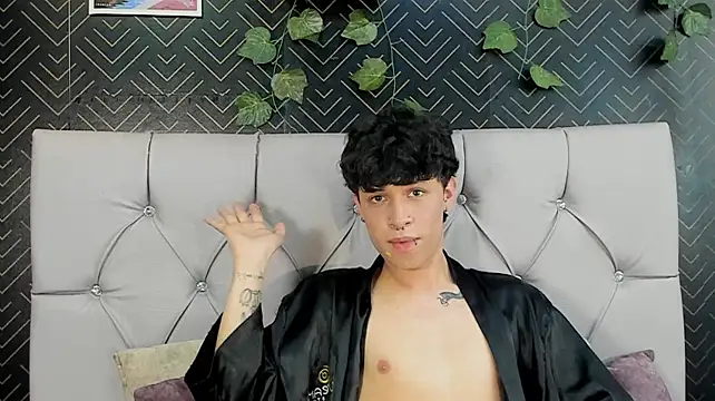 Chat +18 de Axel__Evans ao vivo