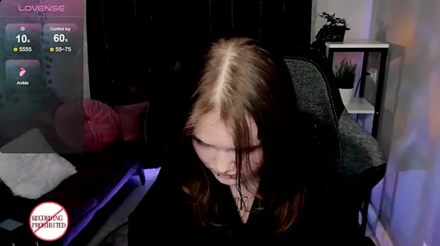 Dilara_xBaby Chat XXX in diretta