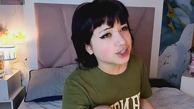 Chat +18 de Sienna_Desiree ao vivo