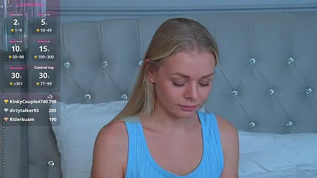 VictoriaHester's Live XXX Chat