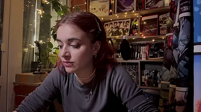 Leona_VS' Live XXX Chat