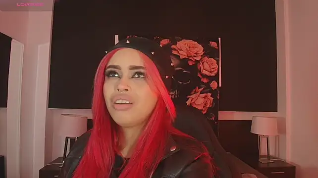 EvaaFoxxy1 Chat XXX live