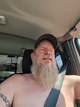 sizableunicorn7's Live XXX Chat