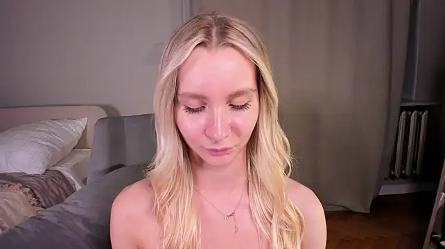LoreneNorden Chat XXX live