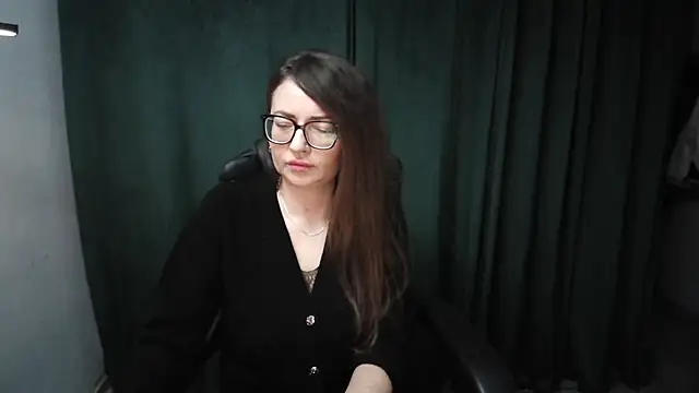 NoraMilf's Live XXX Chat