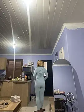 Pussypumperr 现场XXX聊天