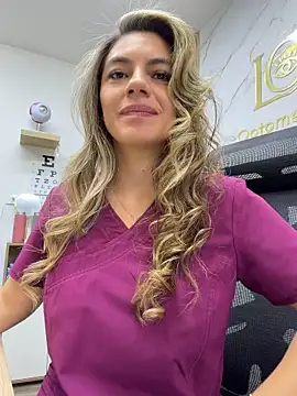 Show modela alicee16 na web-kameri