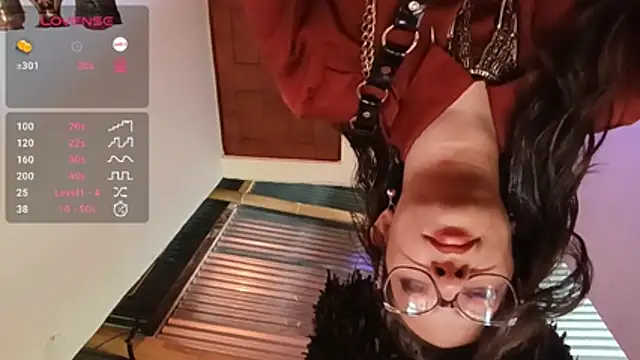 Serena_XYZ Adlı Modelin Canlı XXX Sohbeti