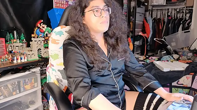 Chat +18 de ShinyCherub ao vivo