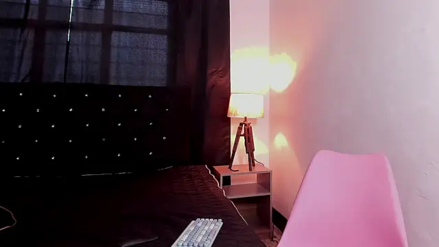 EvelynBlak1's Live XXX Chat