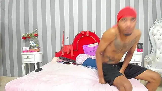 CaroyAndy Chat XXX live