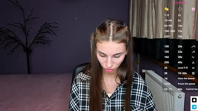 GracefulDoll Adlı Modelin Canlı XXX Sohbeti
