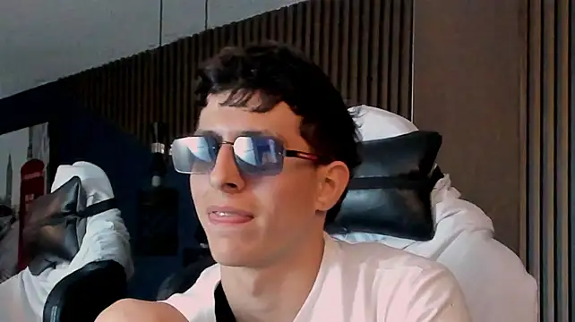 Chatroom XXX en direct de TheGhostforeeonss
