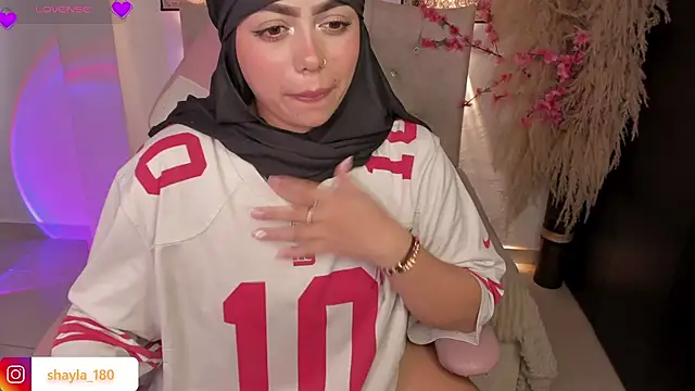 Czat XXX na żywo – shayla_18
