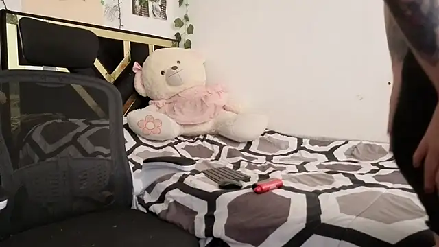 Chat +18 de lucywhite13 ao vivo