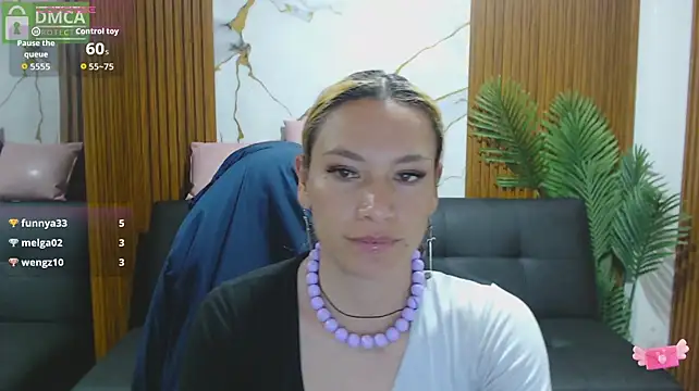 Chat XXX en directo de alonddra_tay