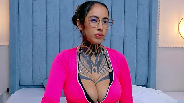NicoleBlum's Live XXX Chat