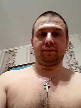 Show modela Dima85-1 na web-kameri