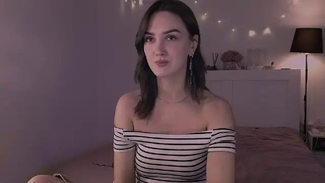 LilyFarey's Live XXX Chat