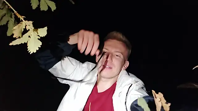 Chat XXX Live Vuitton