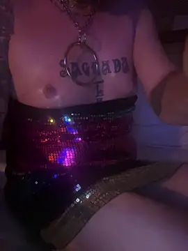 Ladyluve Show in webcam