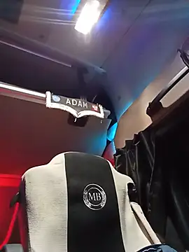 XXX chat uživo modela adas-