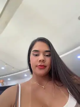 BellaLeclair_'s Live XXX Chat