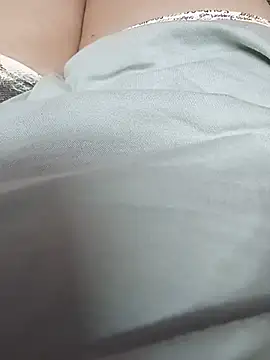 Czat XXX na żywo – Honey_Babe06