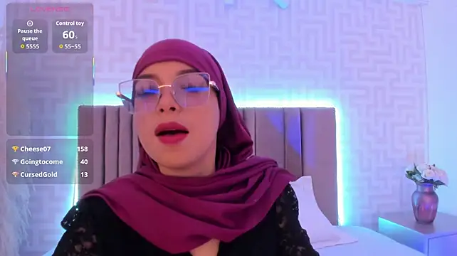 Chat +18 de naishaa_ ao vivo