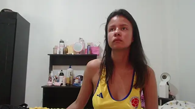 nathaly_jones_ Chat XXX in diretta