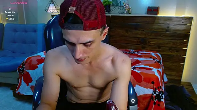 FelipeFriendly Chat XXX live