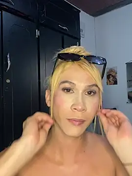 Astrid_Porno Show in webcam