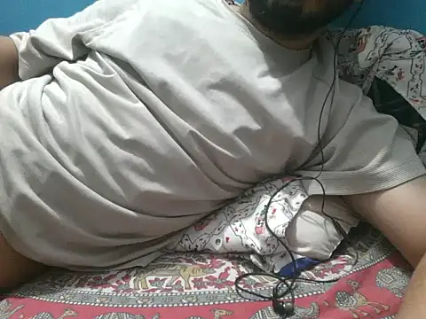 XXX chat uživo modela Precumboner