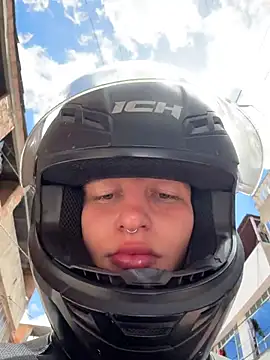 ARON_LUXX Live XXX-chat