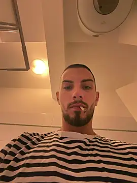 Živý XXX chat SAGITTARIUSSSSS