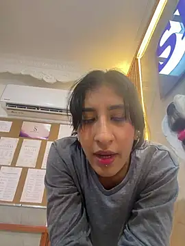 Chat XXX ao vivo de Violet_rousse7