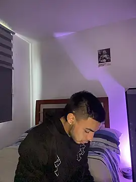 Taylor_DiamondBoy লাইভ XXX চ্যাট