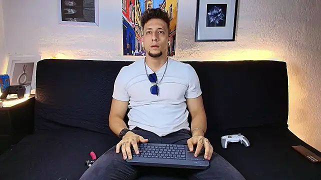 Živý XXX chat SR_EMILIOCUM
