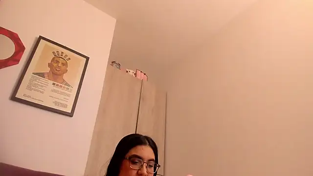 VeronicaGilss Adlı Modelin Canlı XXX Sohbeti