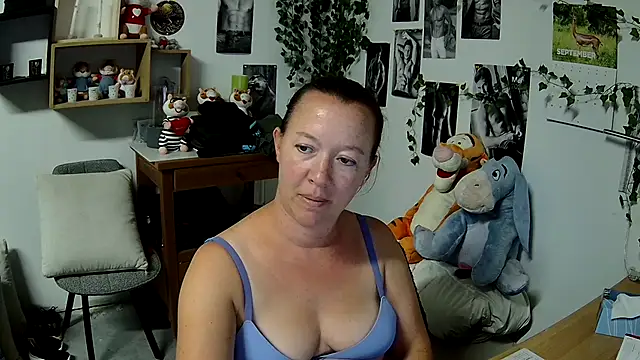 AnyaKrey@xh Live XXX-chat