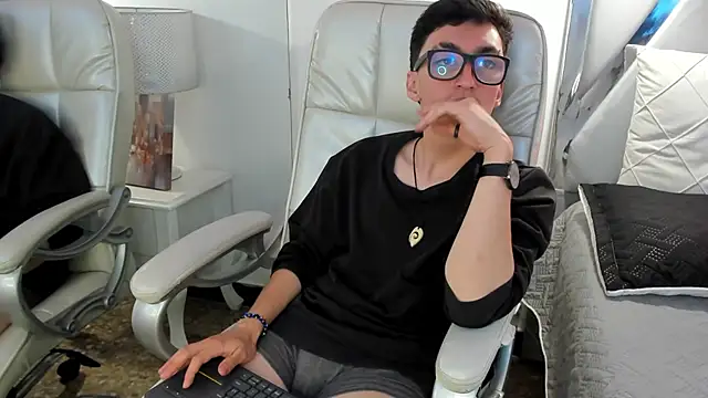 GaelDuke's Live XXX Chat
