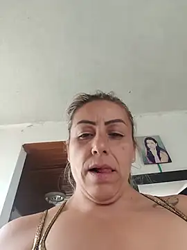 maynor_1998's Live XXX Chat