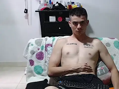 Zac_Efront 现场XXX聊天